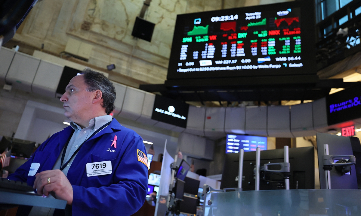 الأسهم الأمريكية ترتفع بالمستهل.. و”داو جونز” يقفز بأكثر من 800 نقطة الأسهم الأمريكية ترتفع بالمستهل.. و”داو جونز” يقفز بأكثر من 800 نقطة