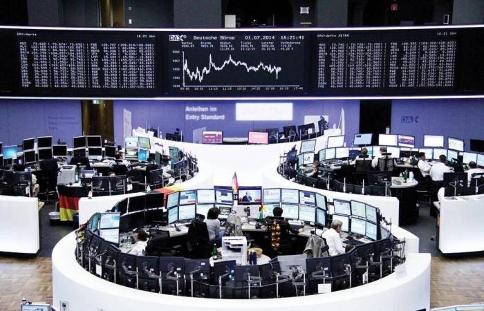 الأسهم الأوروبية تتراجع مع بدء تطبيق الرسوم الجمركية الأمريكية المضادة الأسهم الأوروبية تتراجع مع بدء تطبيق الرسوم الجمركية الأمريكية المضادة