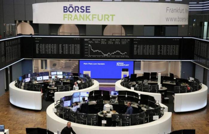 الأسهم الأوروبية ترتفع بعد انخفاض على مدى 4 أيام الأسهم الأوروبية ترتفع بعد انخفاض على مدى 4 أيام