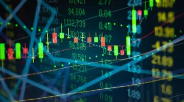 الأسهم البريطانية ترتفع بدعم من تراجع التوترات التجارية وبيانات التجزئة القوية