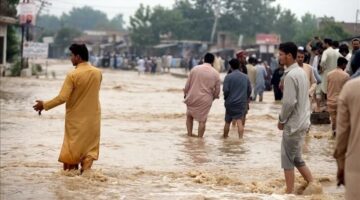 الأمطار والعواصف تودي بحياة 6 أشخاص في باكستان