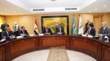 الأنصاري ورحمي يبحثان تعزيز التعاون لدعم المشروعات الصغيرة والمتوسطة
