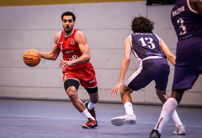 الأهلى يتخطى هليوبوليس في أولى مواجهات سلسلة ربع نهائي دوري السلة الأهلى يتخطى هليوبوليس في أولى مواجهات سلسلة ربع نهائي دوري السلة