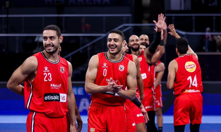الأهلي يبلغ نصف نهائي كأس مصر لكرة السلة بفوزه على طلائع الجيش 79-66 الأهلي يبلغ نصف نهائي كأس مصر لكرة السلة بفوزه على طلائع الجيش 79-66
