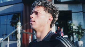 الأهلي يتوجه لملعب شيخا ولد بيديا للقاء الهلال السوداني بدوري أبطال إفريقيا