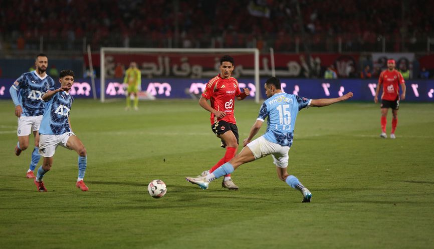 الأهلي يخطف تعادلاً قاتلاً من بيراميدز الأهلي يخطف تعادلاً قاتلاً من بيراميدز