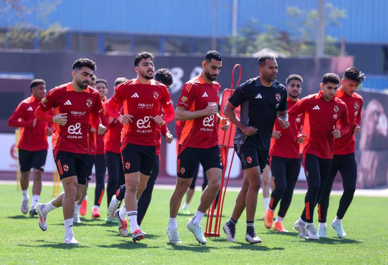 الأهلي يدخل معسكرًا استعدادًا لمواجهة بيراميدز في دوري نايل الأهلي يدخل معسكرًا استعدادًا لمواجهة بيراميدز في دوري نايل