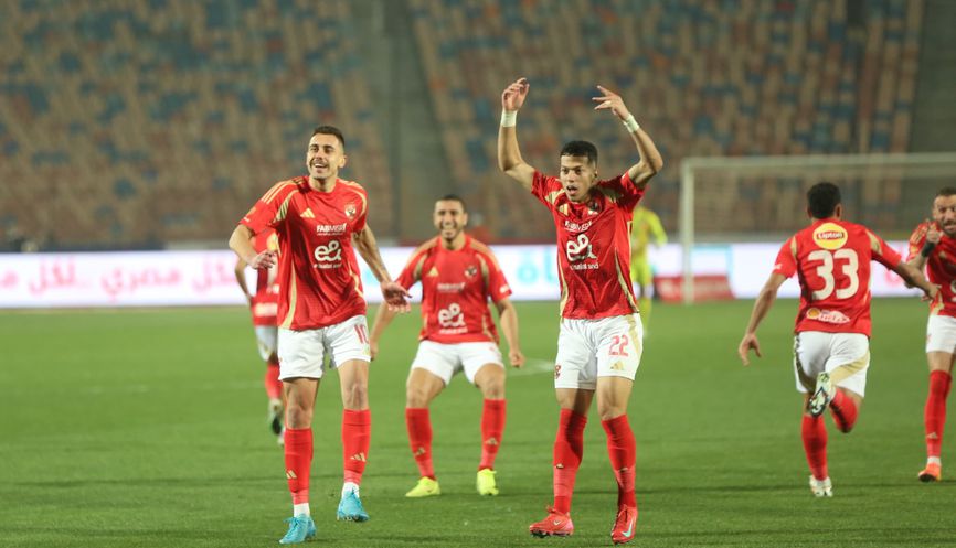 الأهلي يضرب صن داونز بالهدف الأول الأهلي يضرب صن داونز بالهدف الأول