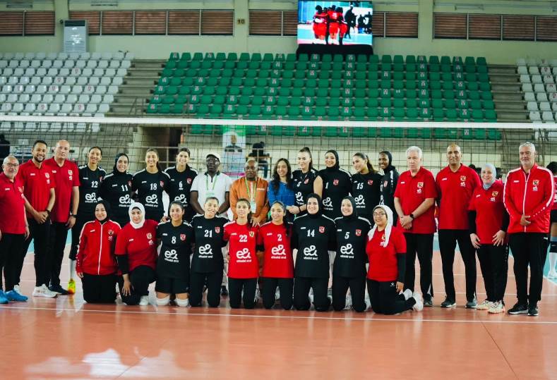 الأهلي يواجه قرطاج والزمالك ضد الأنابيب بنصف نهائي بطولة إفريقيا لسيدات الطائرة الأهلي يواجه قرطاج والزمالك ضد الأنابيب بنصف نهائي بطولة إفريقيا لسيدات الطائرة