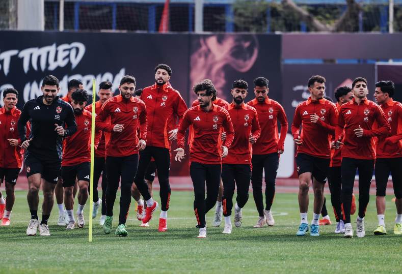 الأهلي يُعلن في بيان رسمي توجيه الشكر لمحمد رمضان المدير الرياضي الأهلي يُعلن في بيان رسمي توجيه الشكر لمحمد رمضان المدير الرياضي