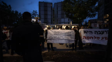الفلسطينيون يموتون جوعاً في غزة.. حتى متى يمول العالم ذلك؟