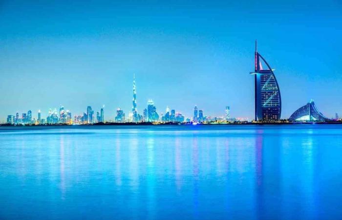 الإمارات .. طقس الغد صحو بوجه عام الإمارات .. طقس الغد صحو بوجه عام