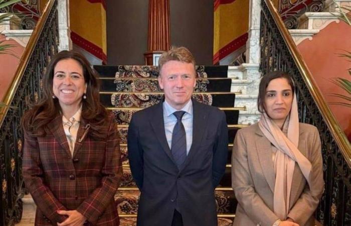 الإمارات وهولندا تعقدان الجولة الرابعة من المشاورات السياسية الإمارات وهولندا تعقدان الجولة الرابعة من المشاورات السياسية