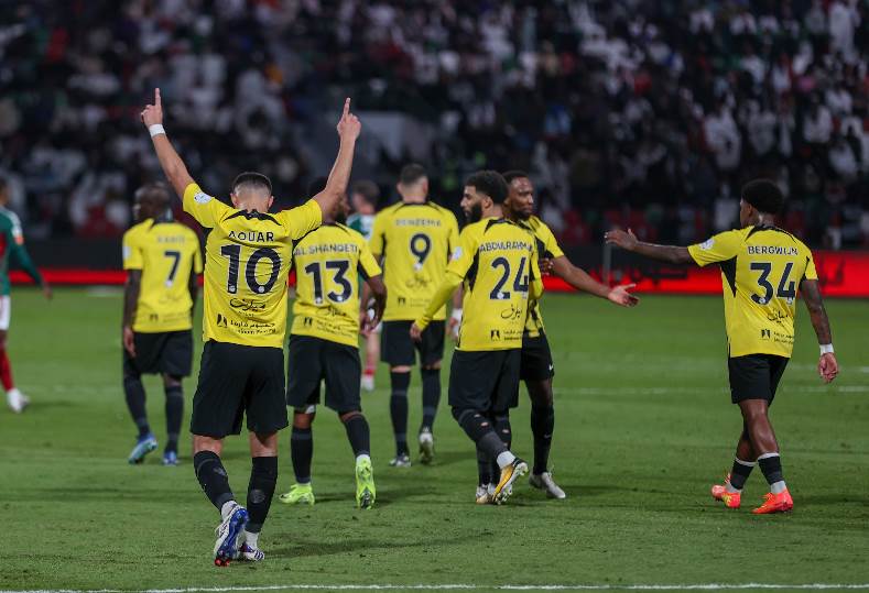 الاتحاد ضد الفتح لمواصلة الابتعاد بصدارة الدوري السعودي عن الهلال الاتحاد ضد الفتح لمواصلة الابتعاد بصدارة الدوري السعودي عن الهلال