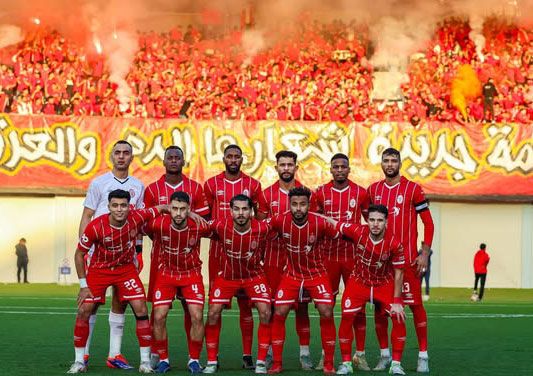 الاتحاد يتخطى الأولمبي ويتصدر الدور السداسي الاتحاد يتخطى الأولمبي ويتصدر الدور السداسي