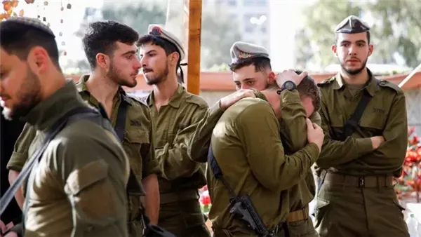 الاحتجاجات تهز أركان الجيش الإسرائيلي للمطالبة بوقف الحرب (تفاصيل) الاحتجاجات تهز أركان الجيش الإسرائيلي للمطالبة بوقف الحرب (تفاصيل)