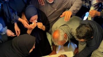 الاحتلال يقتحم الخليل ويطلق الغاز السام على مدخل مخيم "الفوار" جنوبا
