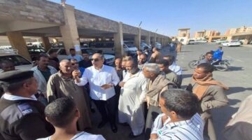 البحر الأحمر تكثف الرقابة على أسعار الوقود وتعريفة سيارات الأجرة بين المدن
