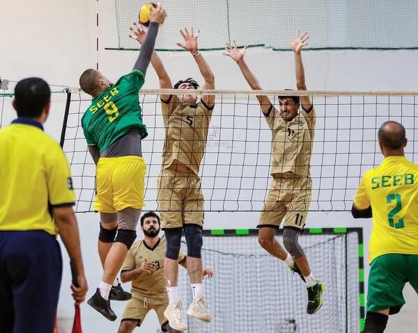 البشائر يهزم السيب في دوري الطائرة العماني البشائر يهزم السيب في دوري الطائرة العماني