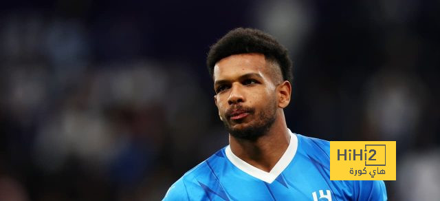 البليهي يعترف بأسباب تراجع مستواه مع الهلال البليهي يعترف بأسباب تراجع مستواه مع الهلال