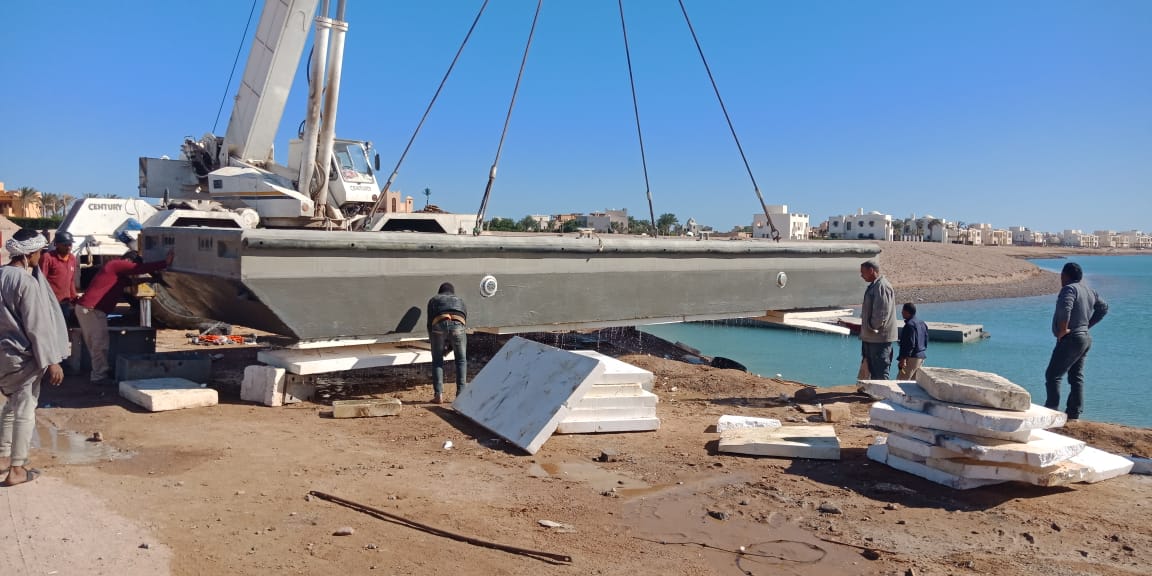 الأول إفريقيا.. افتتاح مصنع البنتونات العائمة بقناة السويس لتوفير 40% من فاتورة الاستيراد الأول إفريقيا.. افتتاح مصنع البنتونات العائمة بقناة السويس لتوفير 40% من فاتورة الاستيراد