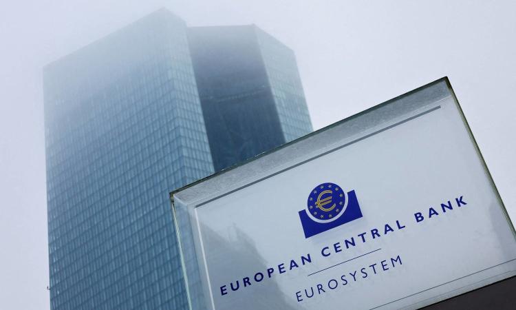 البنك المركزي الأوروبي يخفض معدلات الفائدة بمقدار 25 نقطة أساس البنك المركزي الأوروبي يخفض معدلات الفائدة بمقدار 25 نقطة أساس