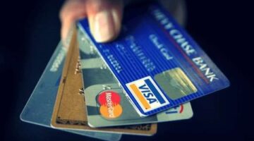 البنوك تتوسع فى إصدار البطاقات الائتمانية بالدولار