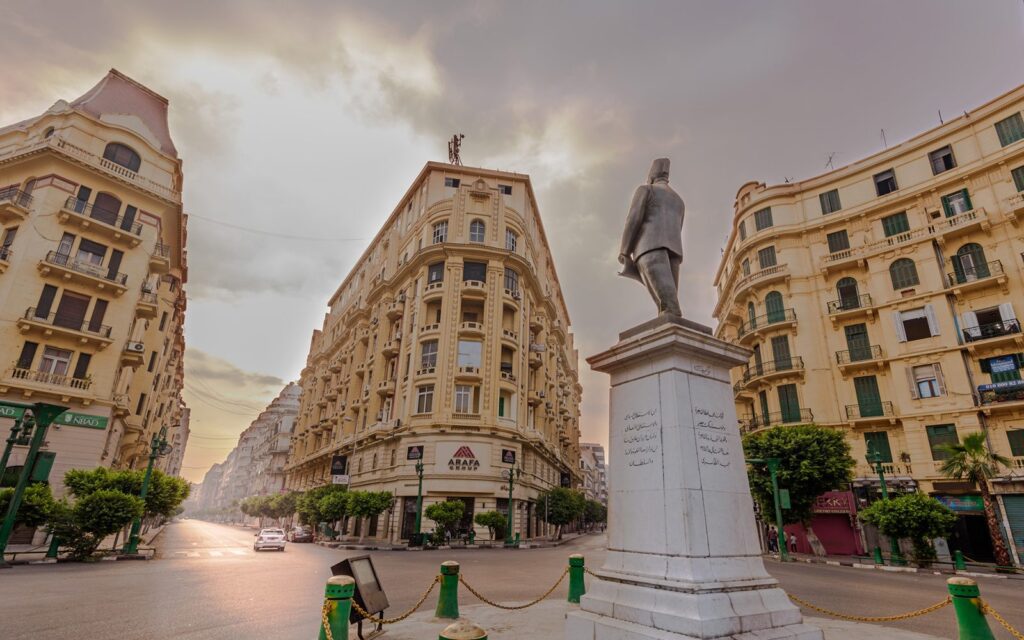 مصر تطلق خطة استثمارية شاملة تستمر 10 سنوات خلال 3 أشهر. مصر تطلق خطة استثمارية شاملة تستمر 10 سنوات خلال 3 أشهر.