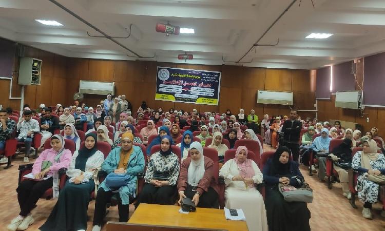  التربية النوعية بجامعة الفيوم تنظم ندوة بعنوان "المتاحف المحلية والعالمية"