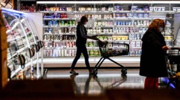 التضخم في بريطانيا يتباطأ إلى 2.6% خلال مارس