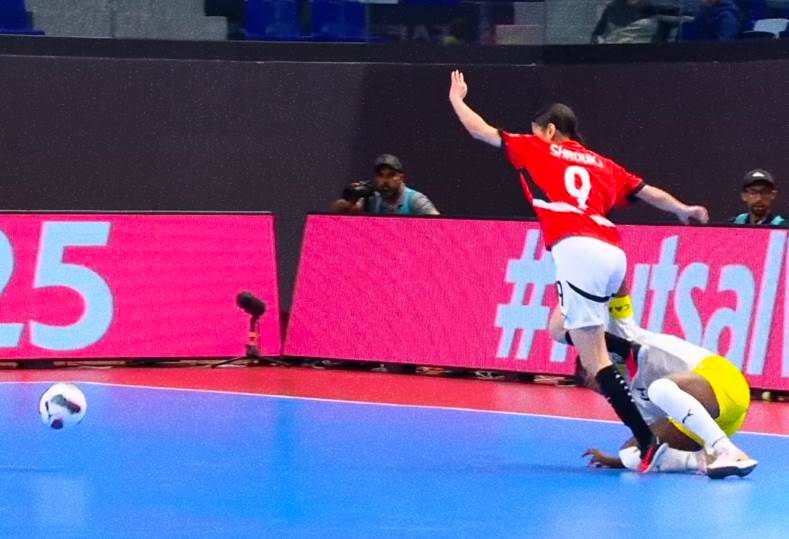 التعادل الإيجابي يسيطر على احداث الشوط الأول من لقاء مصر وغينيا في أمم إفريقيا التعادل الإيجابي يسيطر على احداث الشوط الأول من لقاء مصر وغينيا في أمم إفريقيا