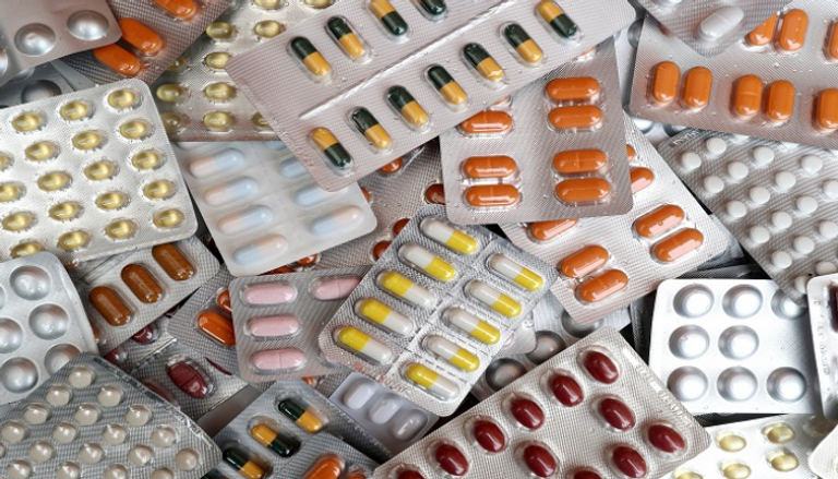 التعريفات الجمركية على الأدوية في أمريكا سترفع التكاليف بمقدار 51 مليار دولار سنويًا التعريفات الجمركية على الأدوية في أمريكا سترفع التكاليف بمقدار 51 مليار دولار سنويًا