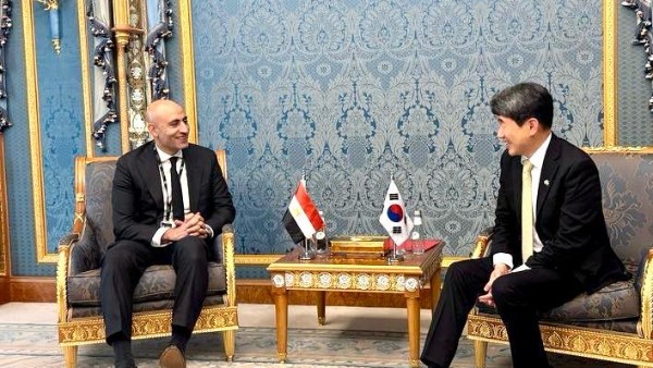 التعليم تبحث تطوير منصات تعليمية تعتمد على تقنيات الذكاء الاصطناعي التعليم تبحث تطوير منصات تعليمية تعتمد على تقنيات الذكاء الاصطناعي