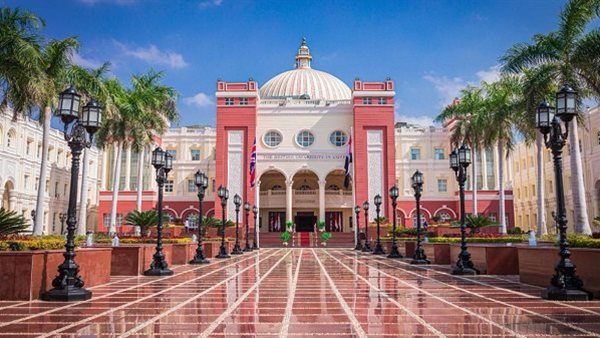 الجامعة البريطانية في مصر تنظم يومًا لاستكشافها وفرصة بخصم 5% للتقديم المبكر الجامعة البريطانية في مصر تنظم يومًا لاستكشافها وفرصة بخصم 5% للتقديم المبكر