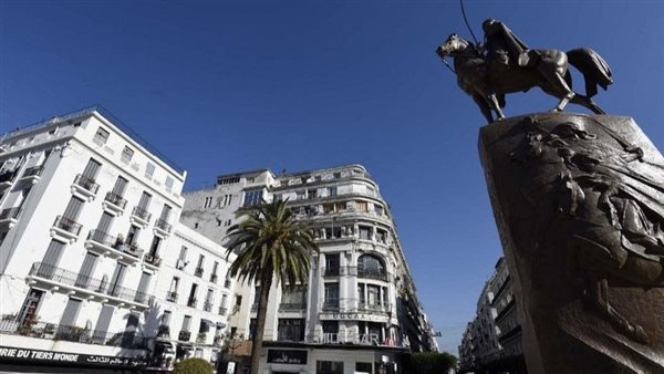 الجزائر تسعى لزيادة النمو الاقتصادي 54% بحلول 2027 الجزائر تسعى لزيادة النمو الاقتصادي 54% بحلول 2027