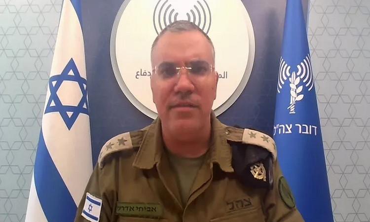 الجيش الإسرائيلي يطلب من سكان قطاع غزة النزوح باتجاه الجنوب الجيش الإسرائيلي يطلب من سكان قطاع غزة النزوح باتجاه الجنوب