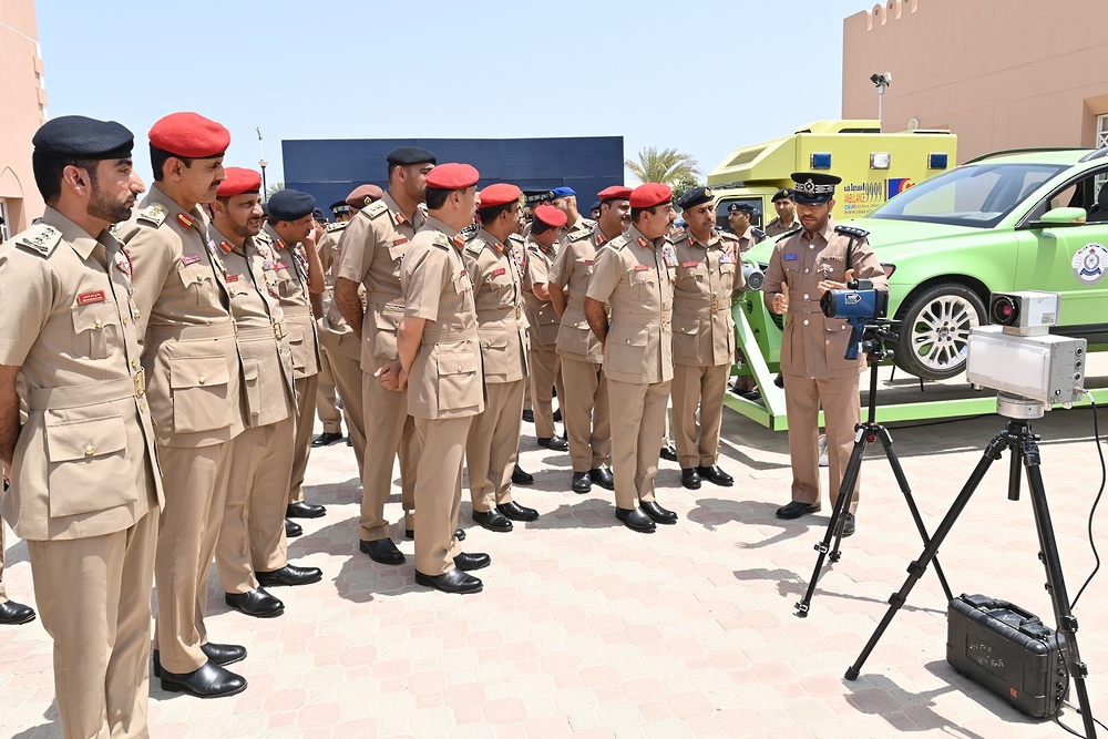الجيش السلطاني العُماني ينظم عددًا من الفعاليات بمناسبة أسبوع التثقيف المروري