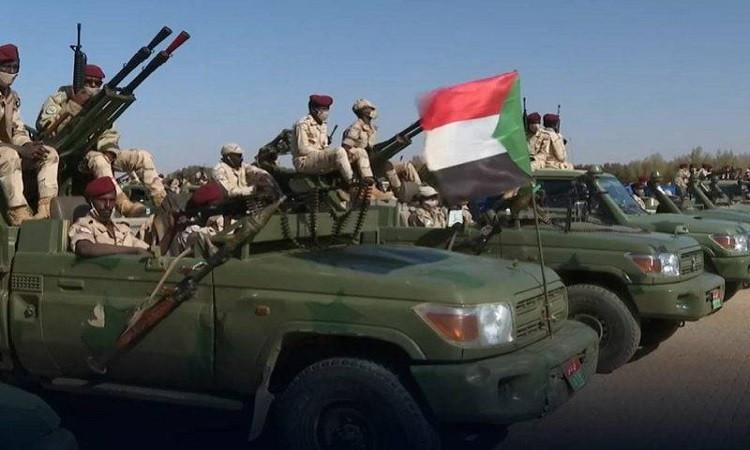 الجيش السوداني يعلن السيطرة على عدة مناطق غربي مدينة أم درمان الجيش السوداني يعلن السيطرة على عدة مناطق غربي مدينة أم درمان