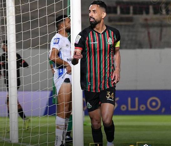 الجيش الملكي يطيح بالسوالم ويحصن وصافته للدوري الجيش الملكي يطيح بالسوالم ويحصن وصافته للدوري