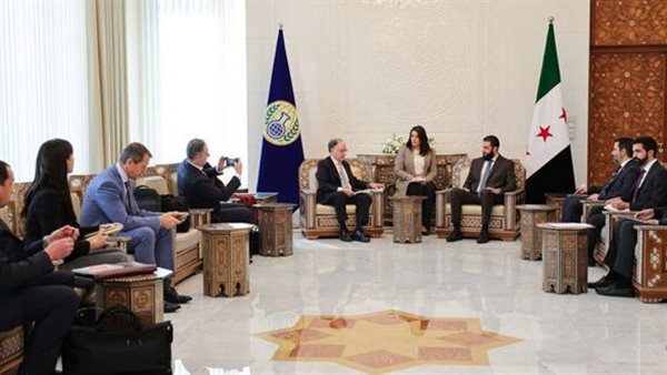 الحكومة السورية تسلم الإدارة الأمريكية ردها على قائمة الشروط التي وضعتها لتخفيف العقوبات الحكومة السورية تسلم الإدارة الأمريكية ردها على قائمة الشروط التي وضعتها لتخفيف العقوبات