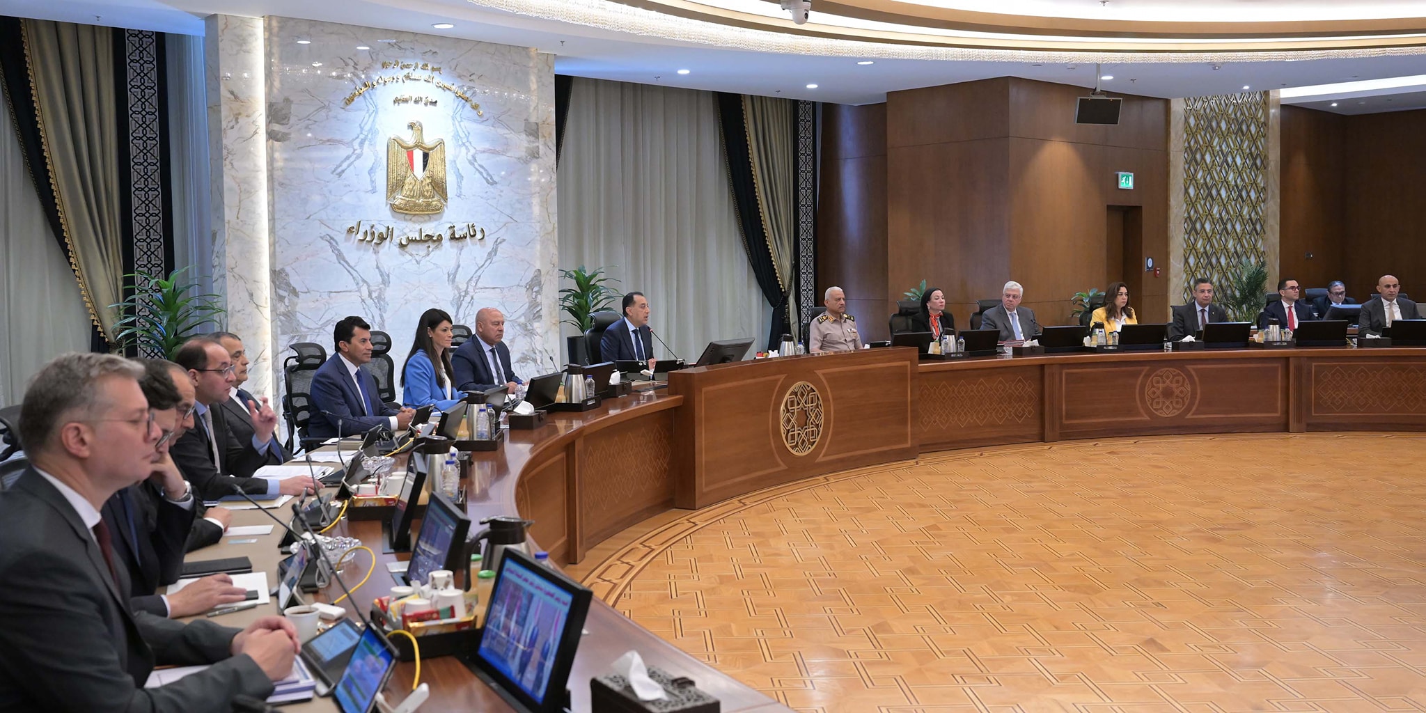 الحكومة تقر مشروع قانون “العلاوة” اعتبارًا من يوليو 2025 الحكومة تقر مشروع قانون “العلاوة” اعتبارًا من يوليو 2025