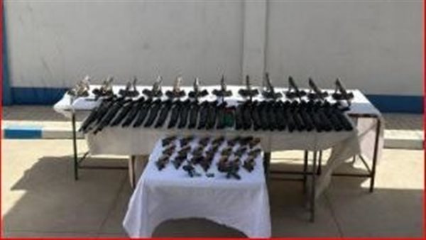 الداخلية تضبط 175 متهما بحوزتهم أسلحة نارية وبيضاء الداخلية تضبط 175 متهما بحوزتهم أسلحة نارية وبيضاء