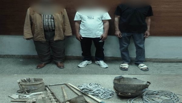 الداخلية تضبط 3 أشخاص في مصر القديمة أثناء التنقيب عن الآثار