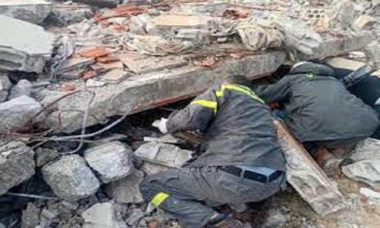 الدفاع المدني بغزة: انتشال 23 شهيدا ونواصل البحث عن آخرين مفقودين الدفاع المدني بغزة: انتشال 23 شهيدا ونواصل البحث عن آخرين مفقودين