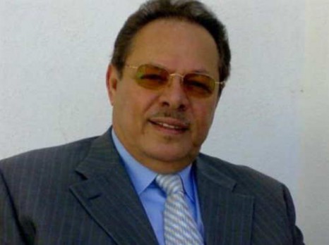 الدكتور فائز أبو شمالة مثالاً للصمود الفلسطيني الدكتور فائز أبو شمالة مثالاً للصمود الفلسطيني