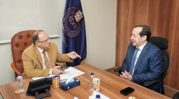 الدواء تبحث مع أبوت العالمية توطين مستحضرات طبية بمصر