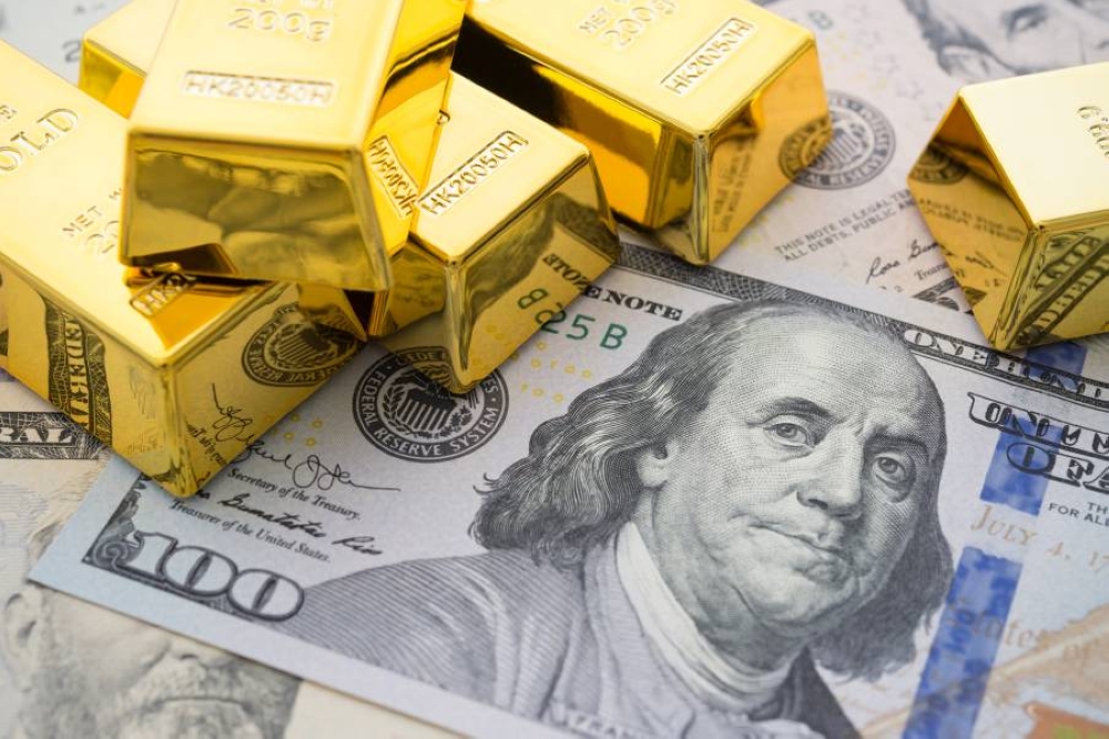 الذهب يتصدر العناوين بعد قمم تاريخية متعاقبة الذهب يتصدر العناوين بعد قمم تاريخية متعاقبة