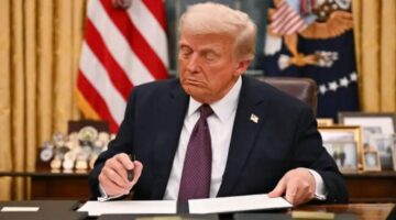 الرئيس الأمريكي يجمد معونات لجامعة هارفرد بـ2.2 مليار دولار بعد رفضها شروطه