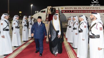 الرئيس الإندونيسي يصل الدوحة