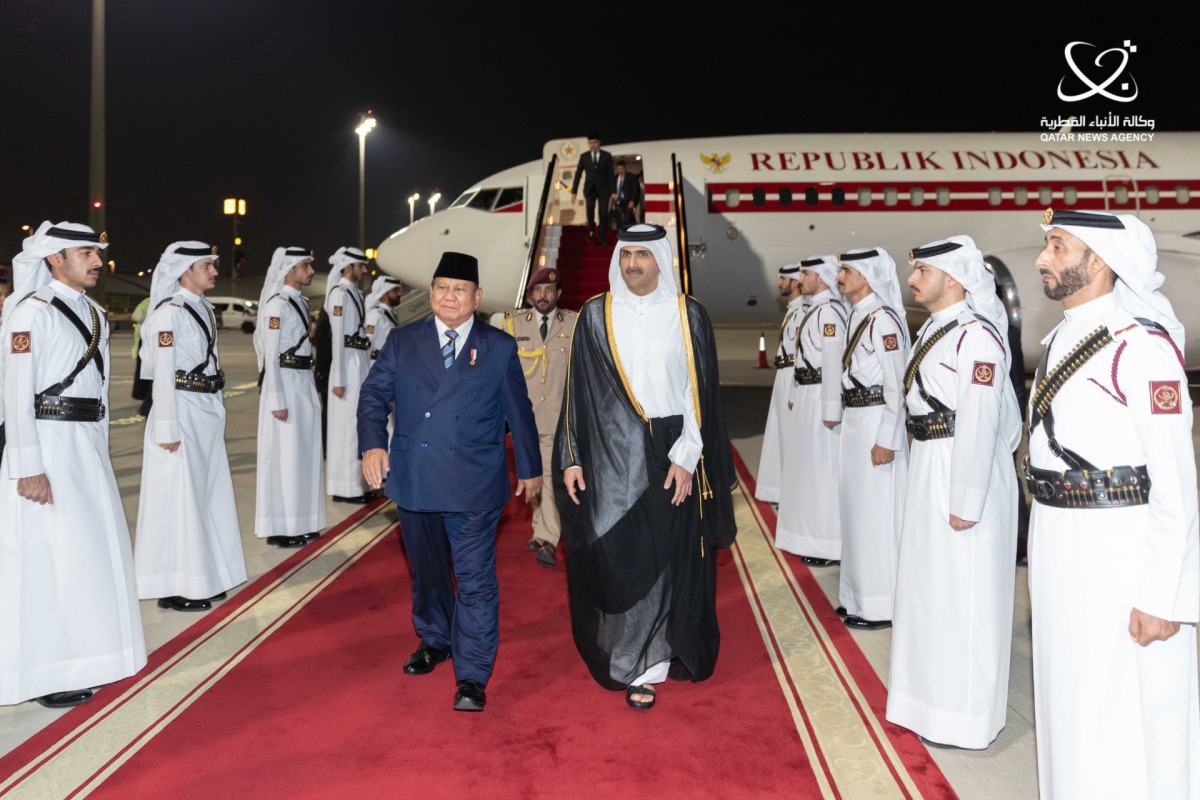 الرئيس الإندونيسي يصل الدوحة